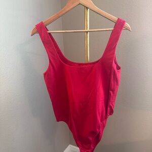 Women's Red Scoop Neck T